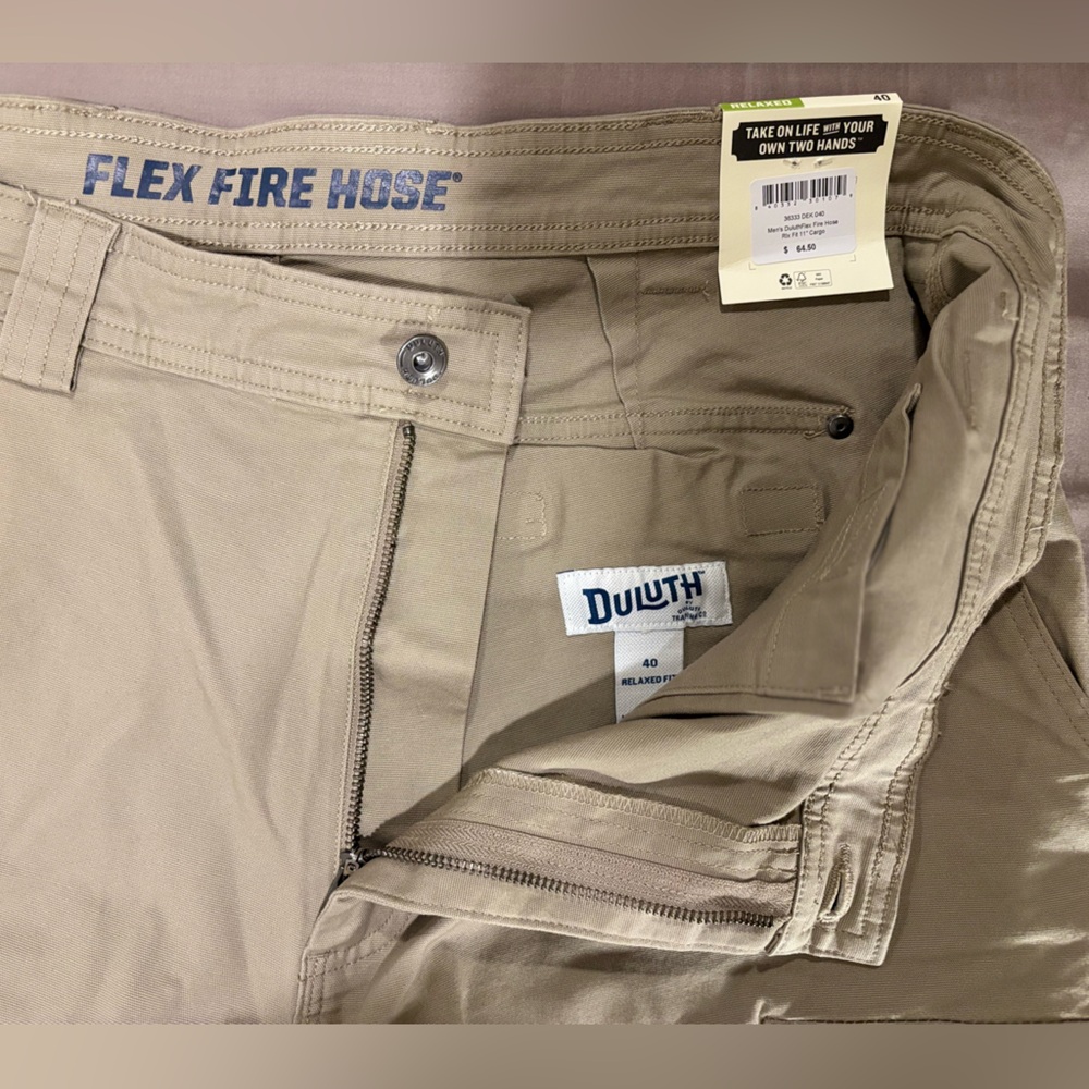 Duluth Men's Khaki Cargo Shorts - Picture 4 of 4